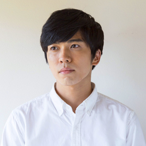 山崎彬